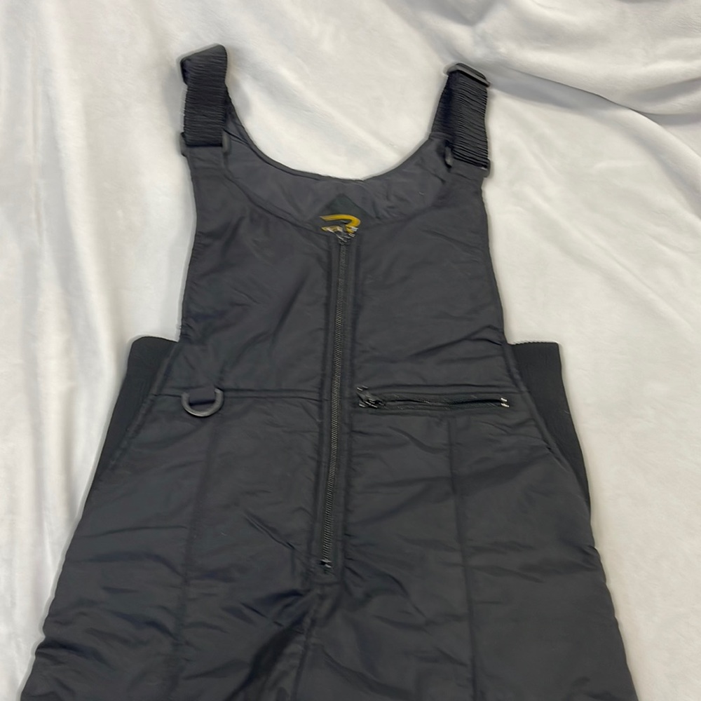 FALL CLEARANCE 🔥🔥 
Women’s Rawik ski bib sz M
